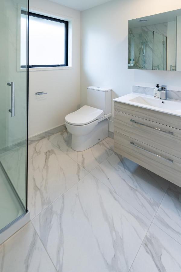 Peaceful Park View Townhouse 2 Bed W/Carpark Διαμέρισμα Κράισττσερτς Εξωτερικό φωτογραφία